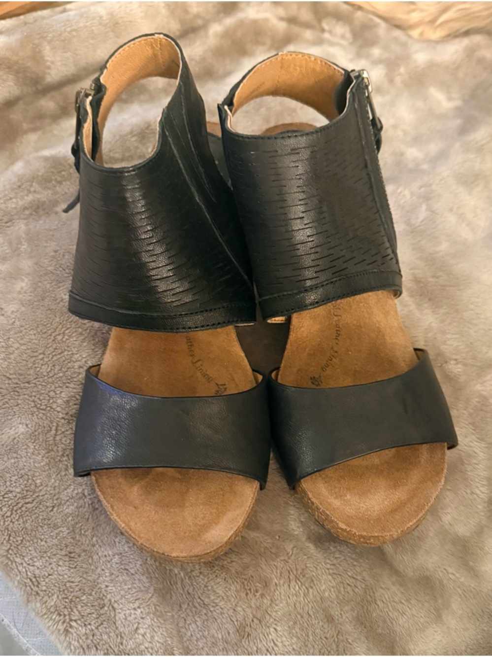 Sofft Black Open-Toe Ankle Cuff Sandals